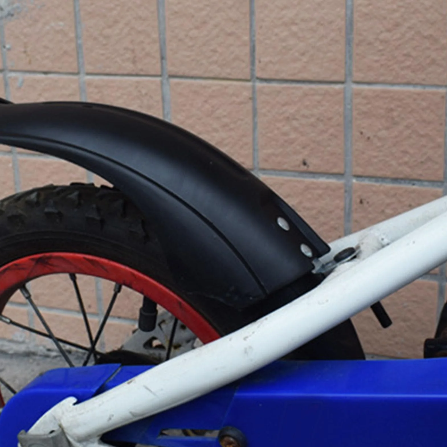 Błotnik rowerowy dla dzieci Tbest, uniwersalny błotnik przedni i tylny o regulowanej długości, ochrona opon do rowerów typu flat bike o kołach 12, 14, 16, 18 i 20 cali