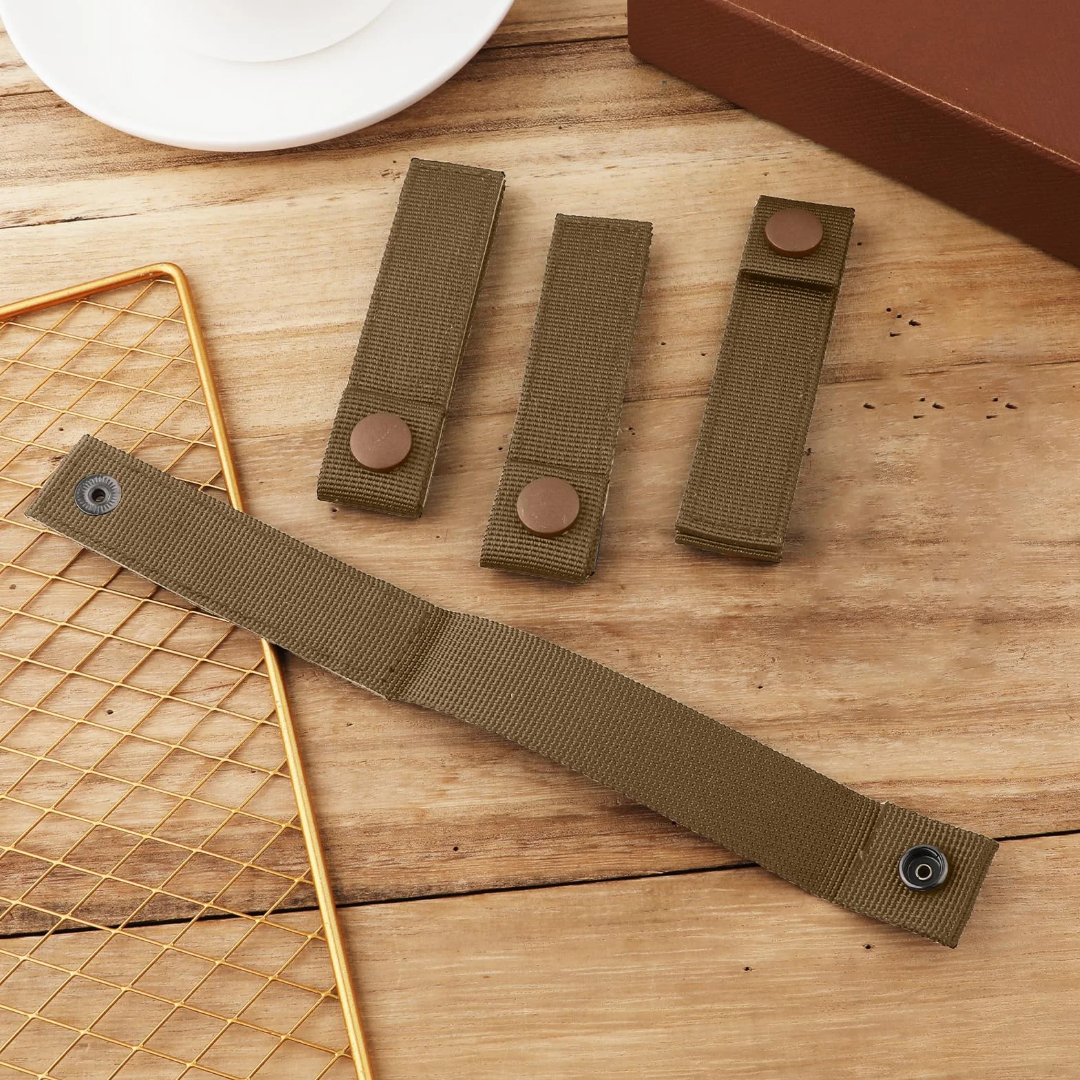4 szt. Paski Mocujace MOLLE, Paski MOLLE Poliestrowe Paski MOLLE do Plecaka Paski Parciane MOLLE Wielokrotnego Uzytku Zlacza do Mocowania Paska Plecaka do MOLLE (Khaki)