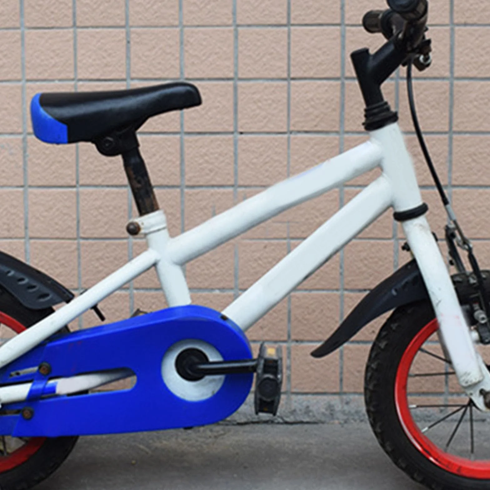 Błotnik rowerowy dla dzieci Tbest, uniwersalny błotnik przedni i tylny o regulowanej długości, ochrona opon do rowerów typu flat bike o kołach 12, 14, 16, 18 i 20 cali