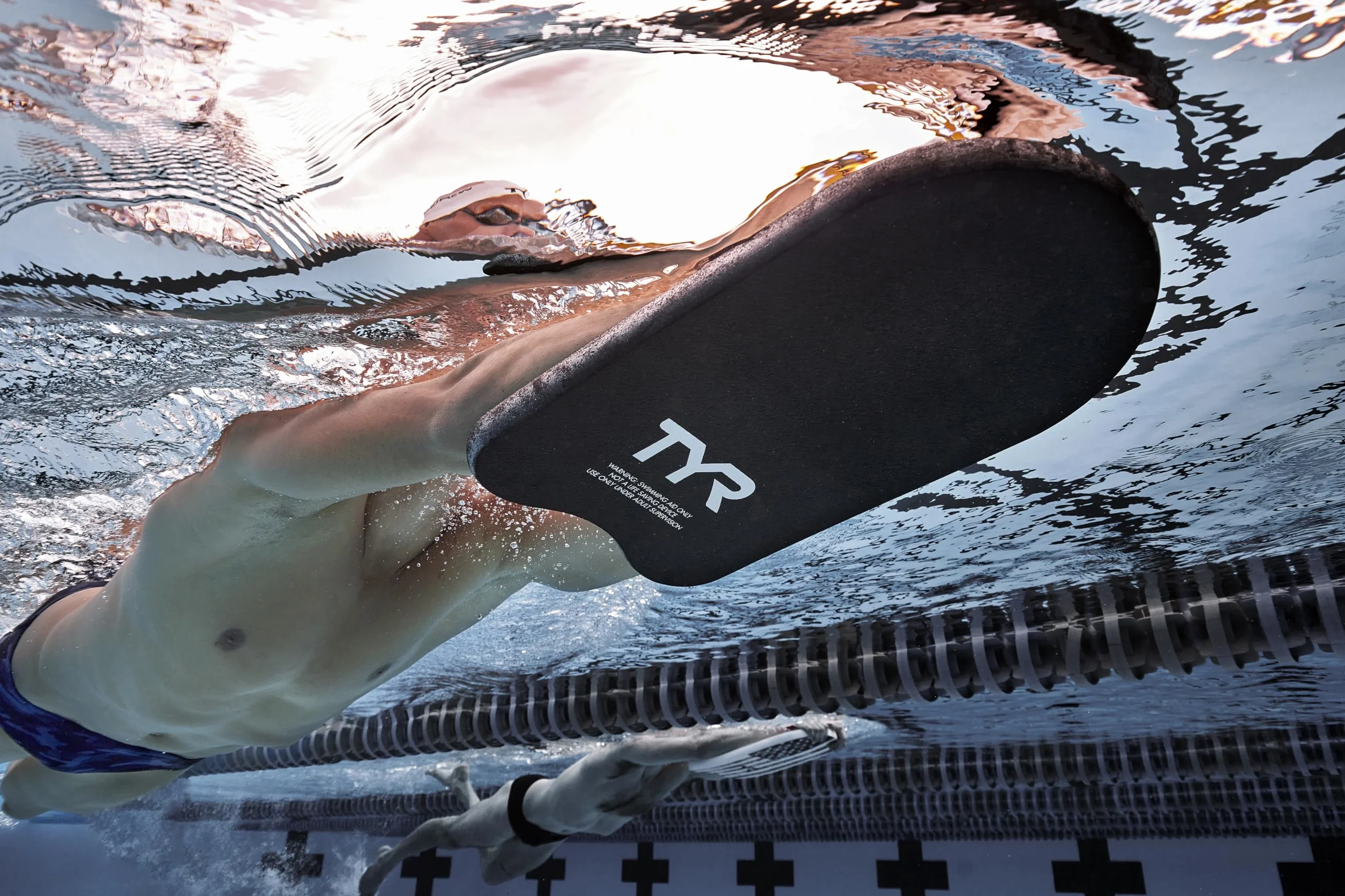 TYR Kickboard