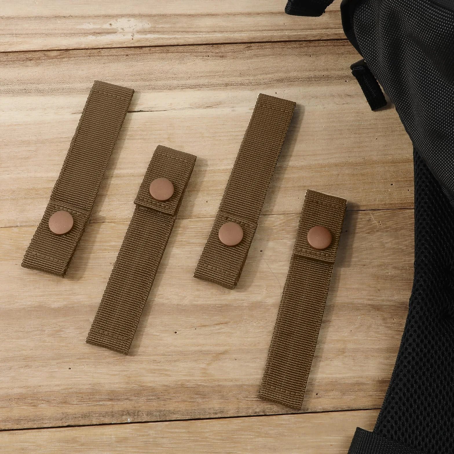 4 szt. Paski Mocujace MOLLE, Paski MOLLE Poliestrowe Paski MOLLE do Plecaka Paski Parciane MOLLE Wielokrotnego Uzytku Zlacza do Mocowania Paska Plecaka do MOLLE (Khaki)